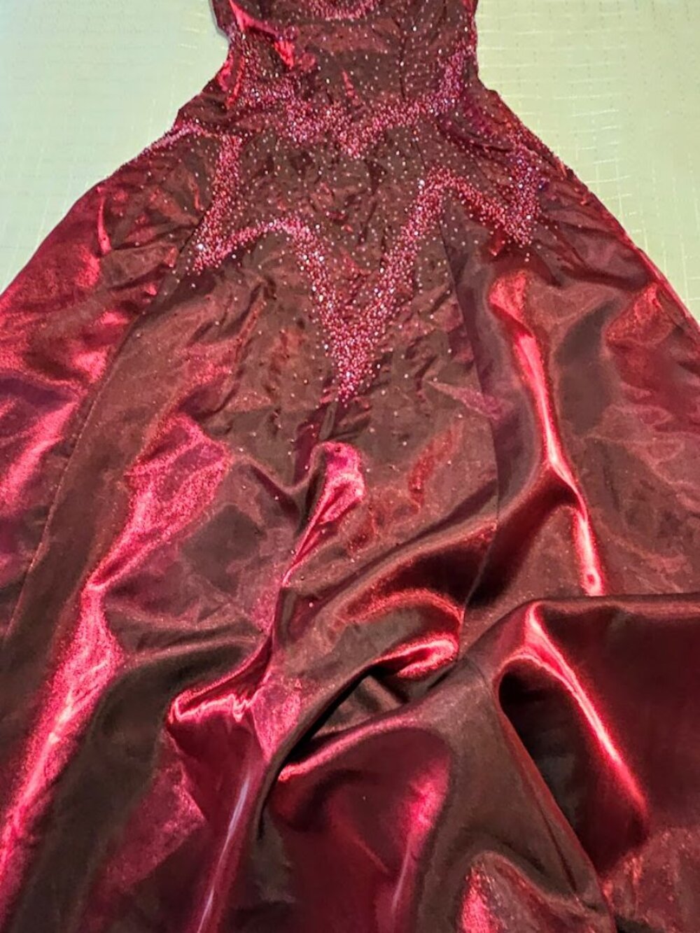 Vintage Sue Wong Nocturne Burgundy Iridescent Taffeta Beaded Gown, Size 4 - Picture 7 of 15